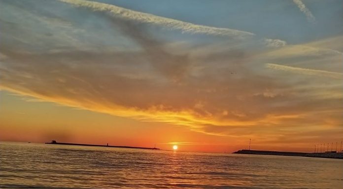 Mari / Chi ci porti, a vedere il mare?