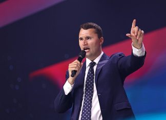 Charlie Kirk: una morte strumentalizzata dalla propaganda di estrema destra